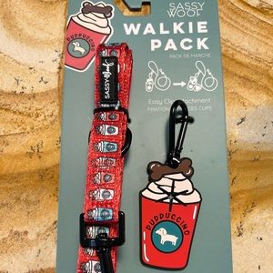 NWT Sassy Woof Puppucino Leash w/Bag Clip Attachment